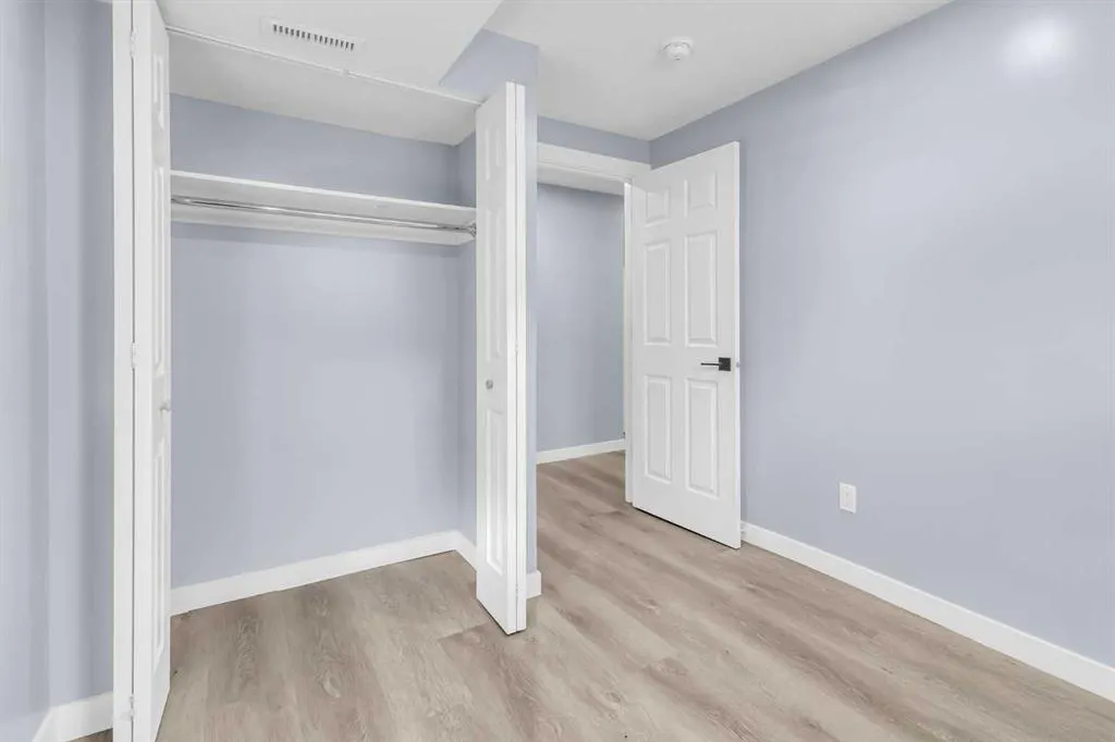 111 Pinemill Mews NE
