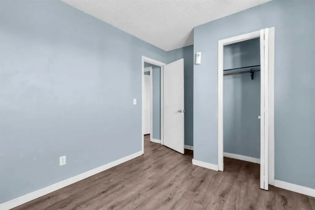 111 Pinemill Mews NE