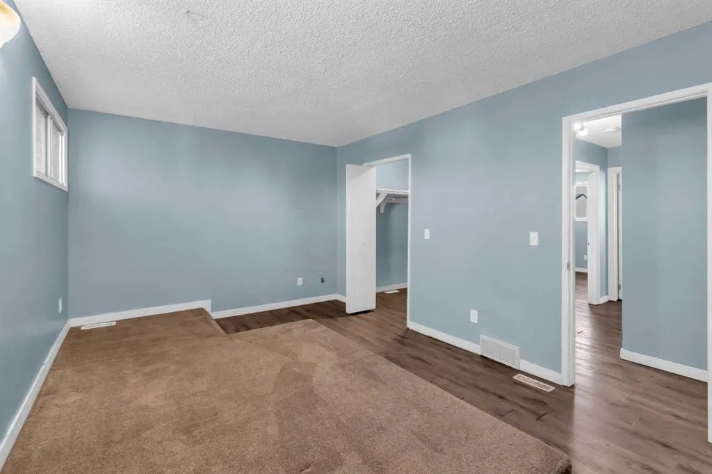 111 Pinemill Mews NE