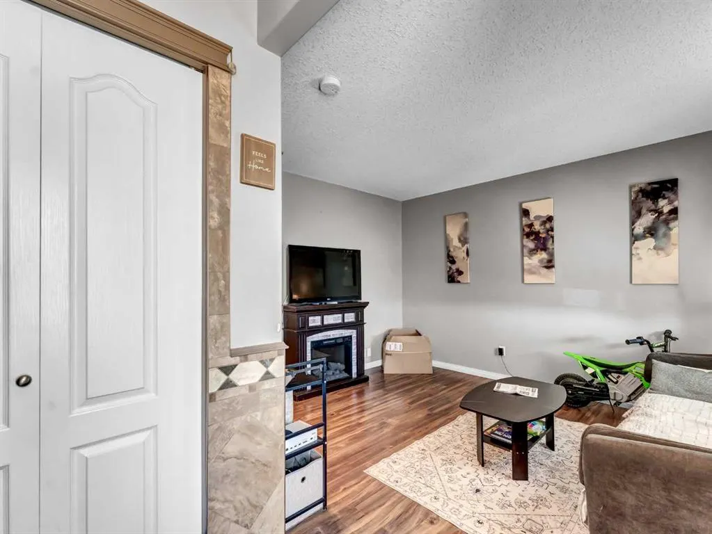 264 Northlands Pointe NE