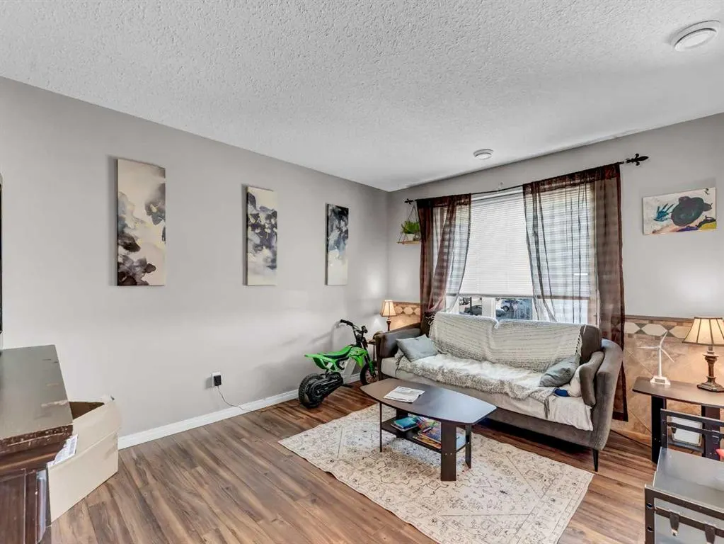 264 Northlands Pointe NE