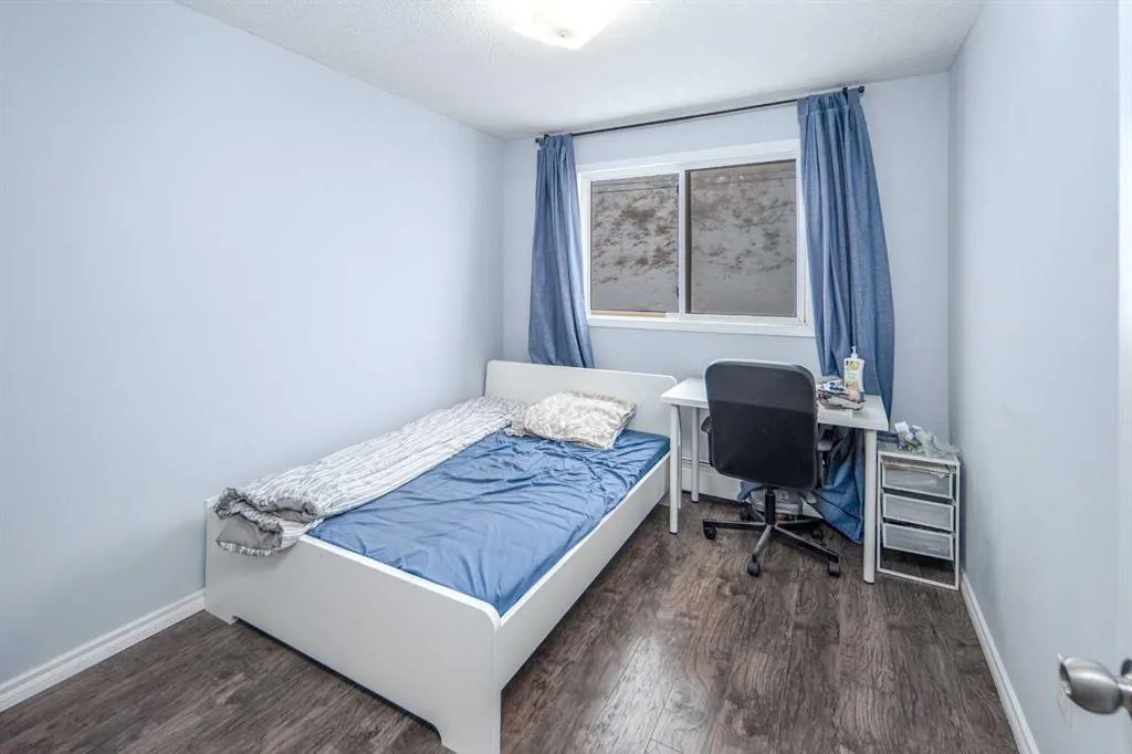 219 Huntington Park Bay NW, #206