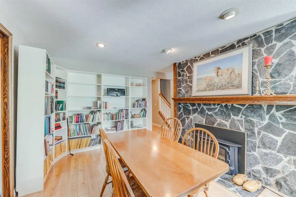 178125 240 Street W