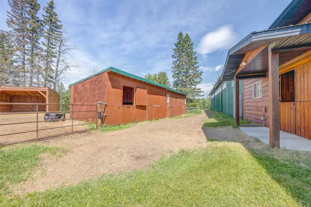 178125 240 Street W