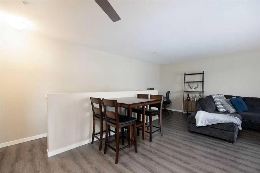 201 Abasand Drive, #422