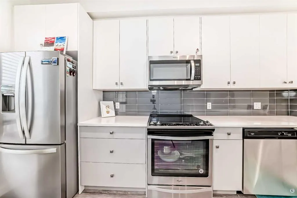 15 Evanscrest Park NW, #508
