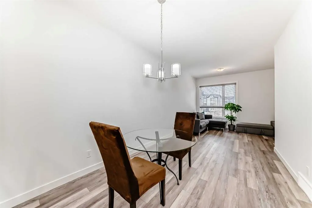 15 Evanscrest Park NW, #508