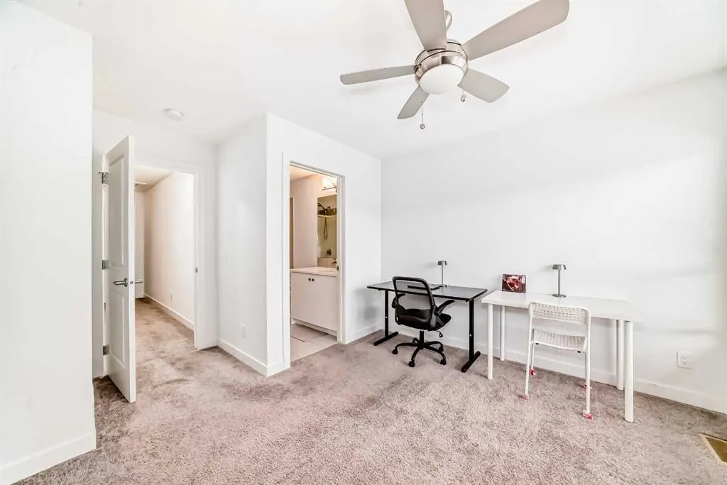 15 Evanscrest Park NW, #508