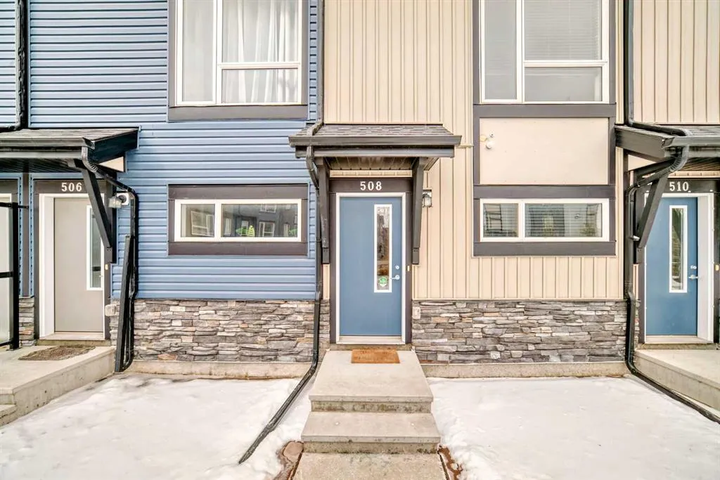 15 Evanscrest Park NW, #508