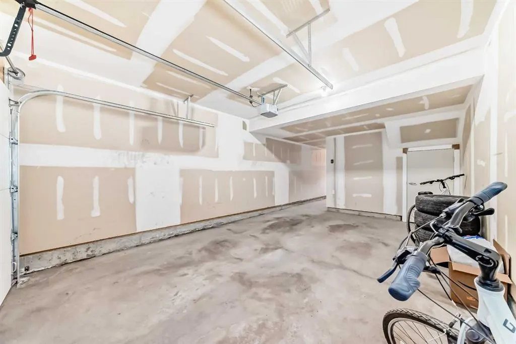 15 Evanscrest Park NW, #508