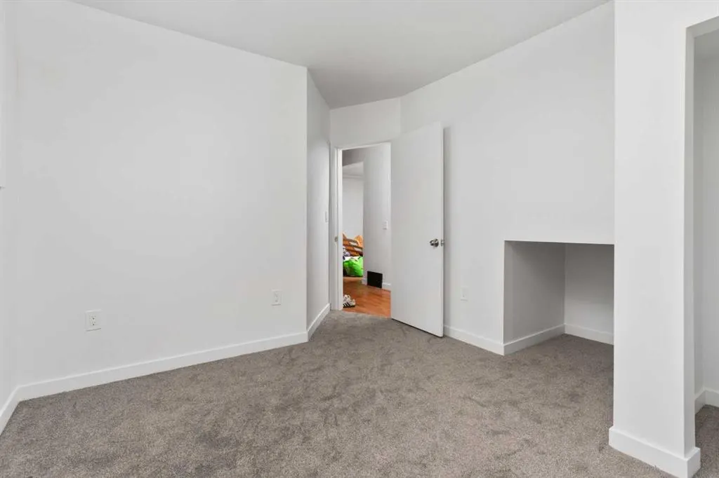 14 1st Avenue S