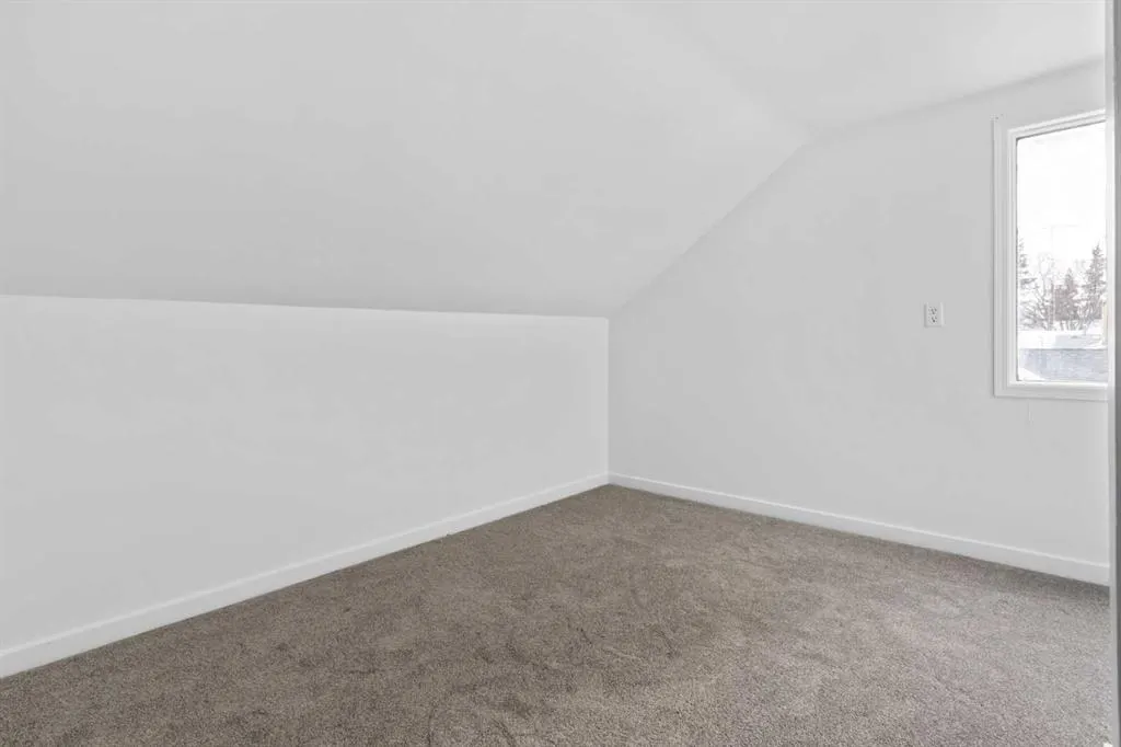 14 1st Avenue S