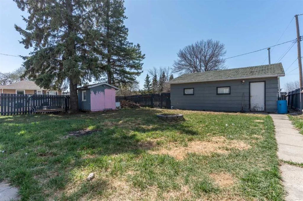 14 1st Avenue S