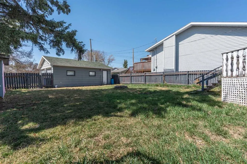 14 1st Avenue S