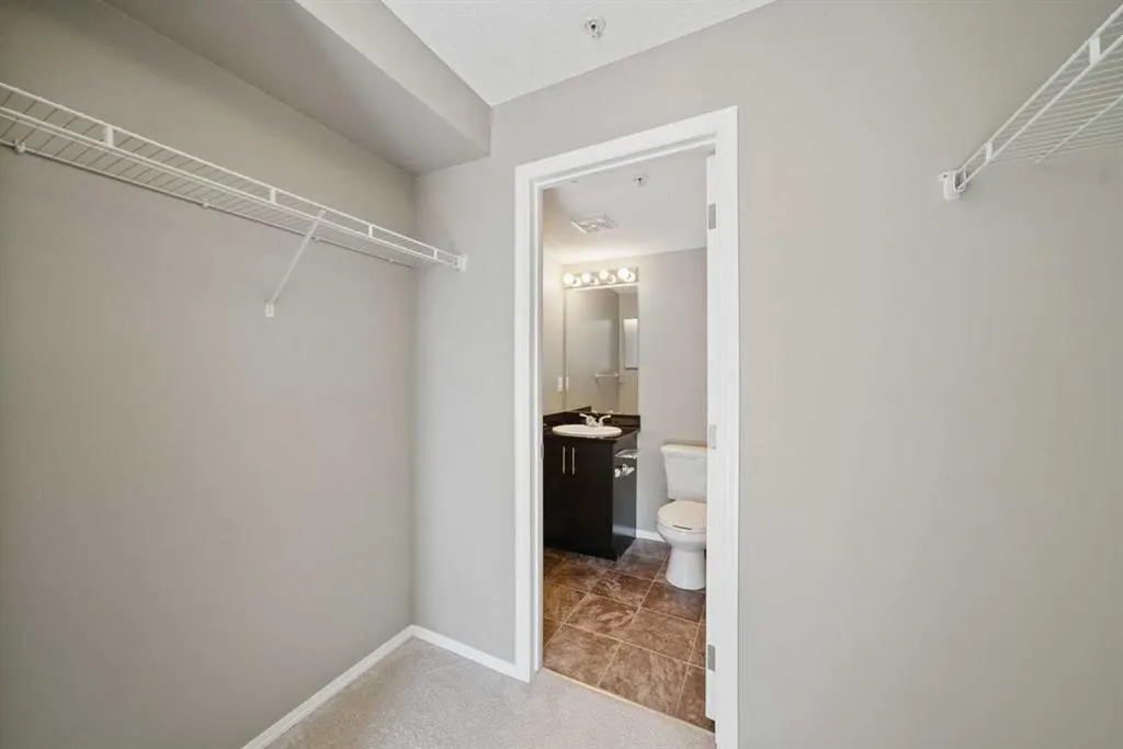 81 LEGACY Boulevard SE, #1240