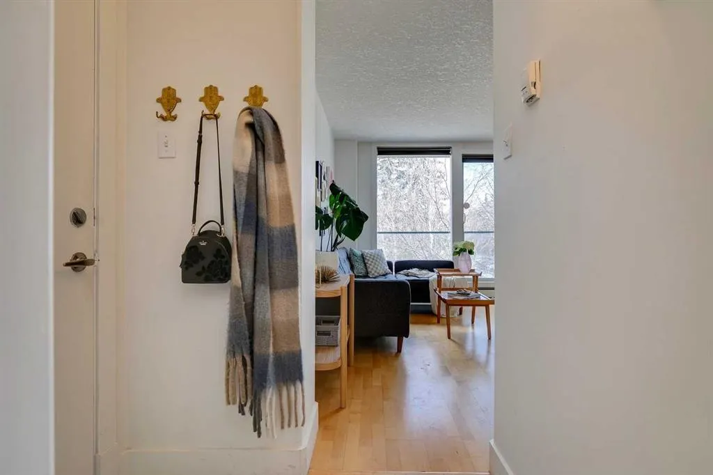 1727 13 Street SW, #202