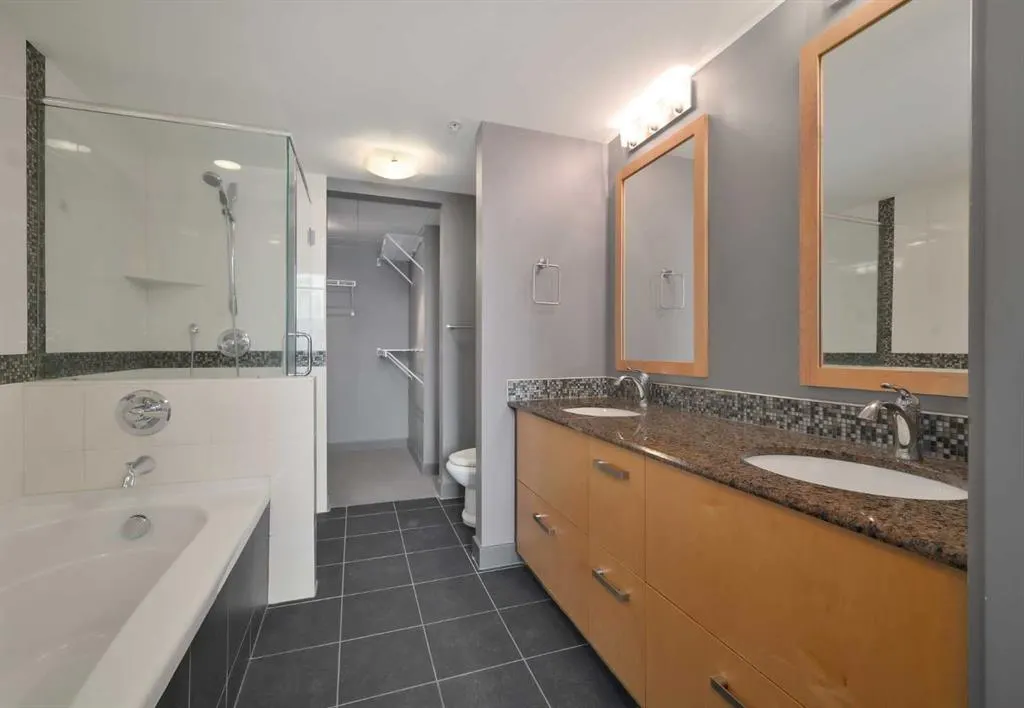 888 4 Avenue SW, #1807