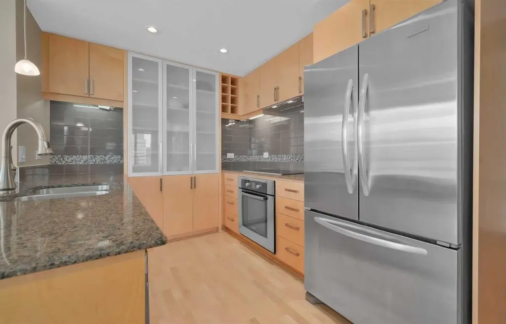 888 4 Avenue SW, #1807
