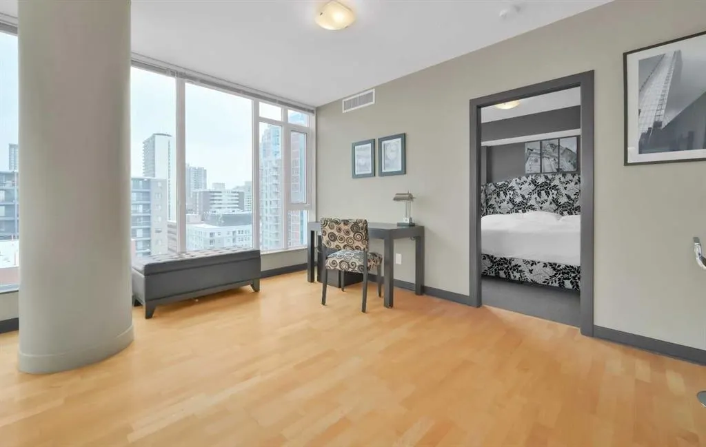 888 4 Avenue SW, #1807
