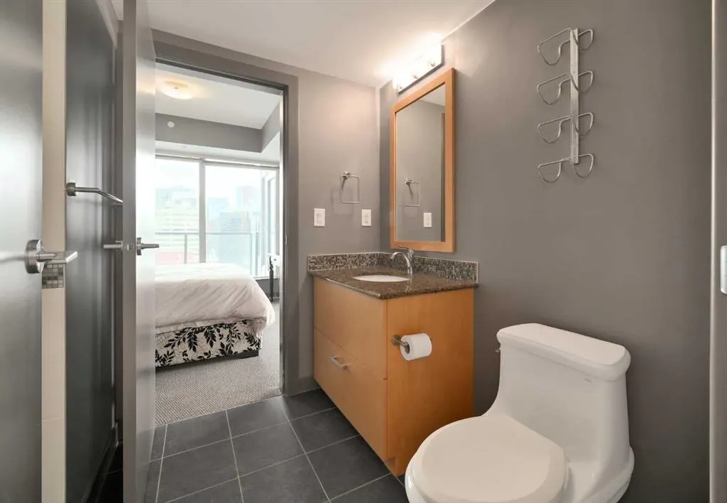 888 4 Avenue SW, #1807
