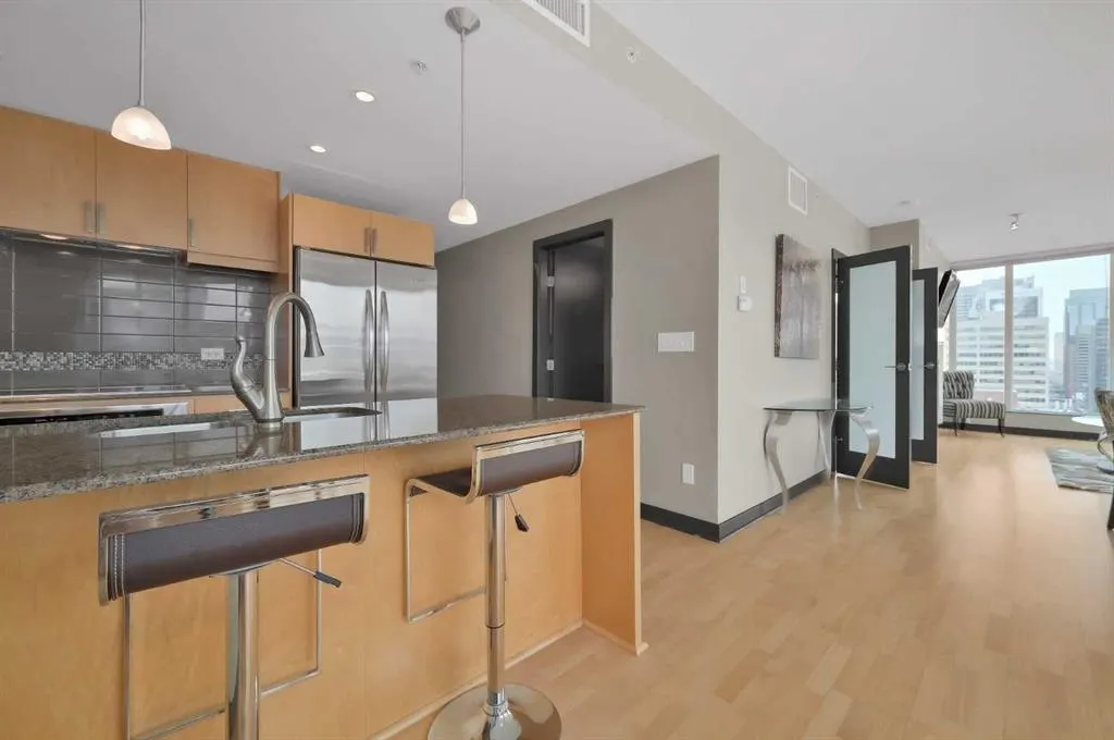 888 4 Avenue SW, #1807