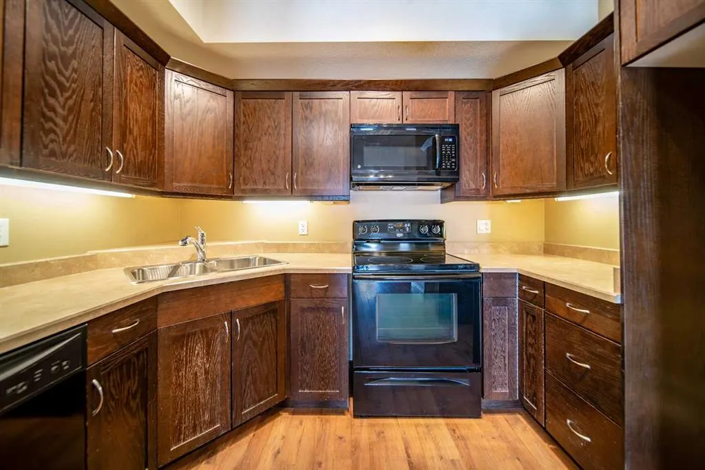 2609 11 Avenue, #210