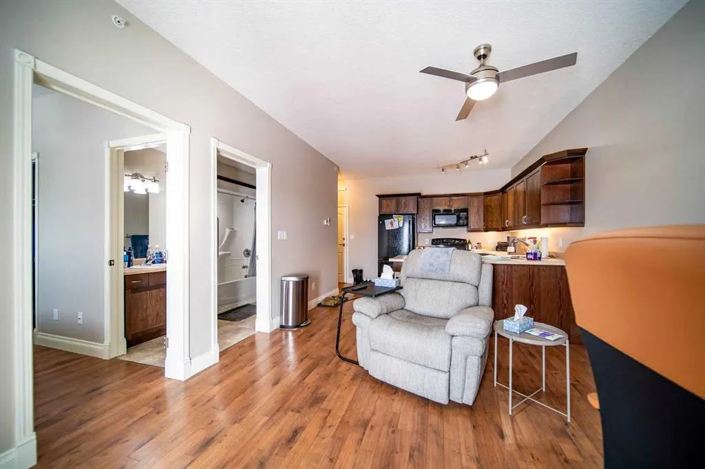 2609 11 Avenue, #210