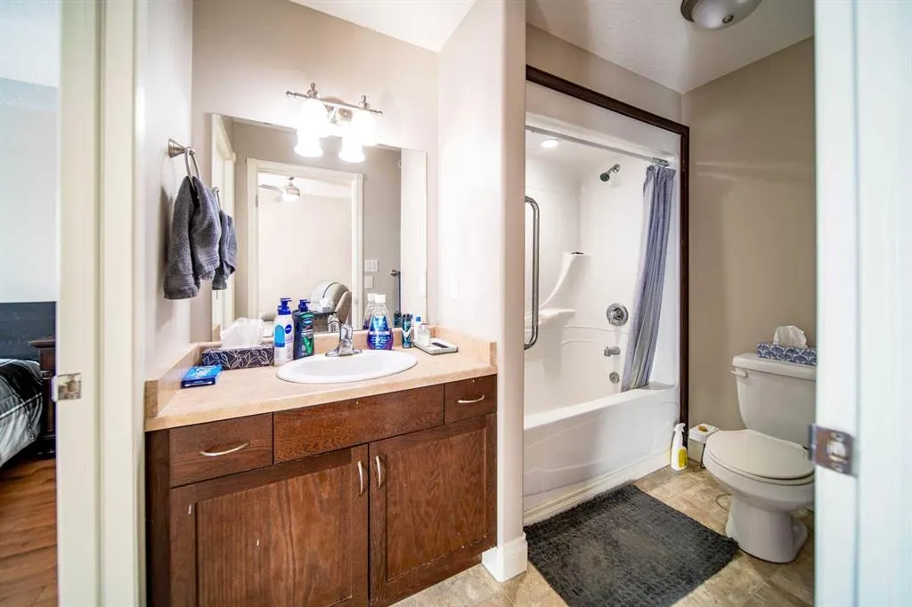 2609 11 Avenue, #210