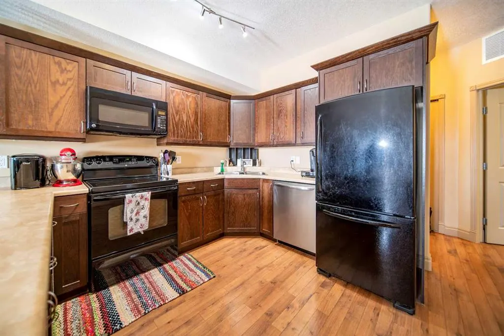 2609 11 Avenue, #210
