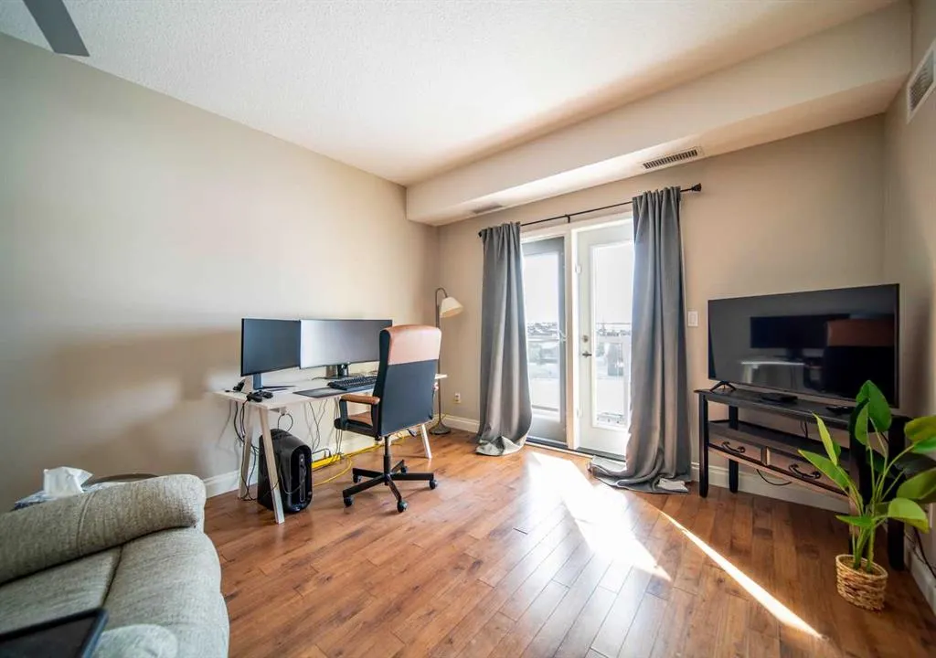 2609 11 Avenue, #210