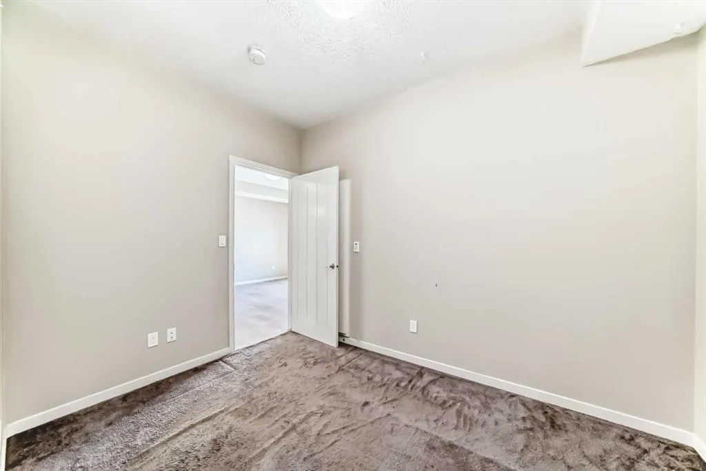 20 Seton Park SE, #201