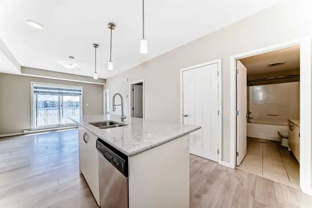 20 Seton Park SE, #201