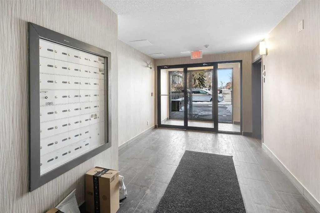 1521 26 Avenue SW, #105