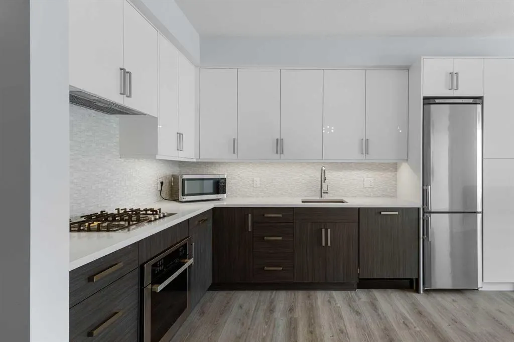 1521 26 Avenue SW, #105