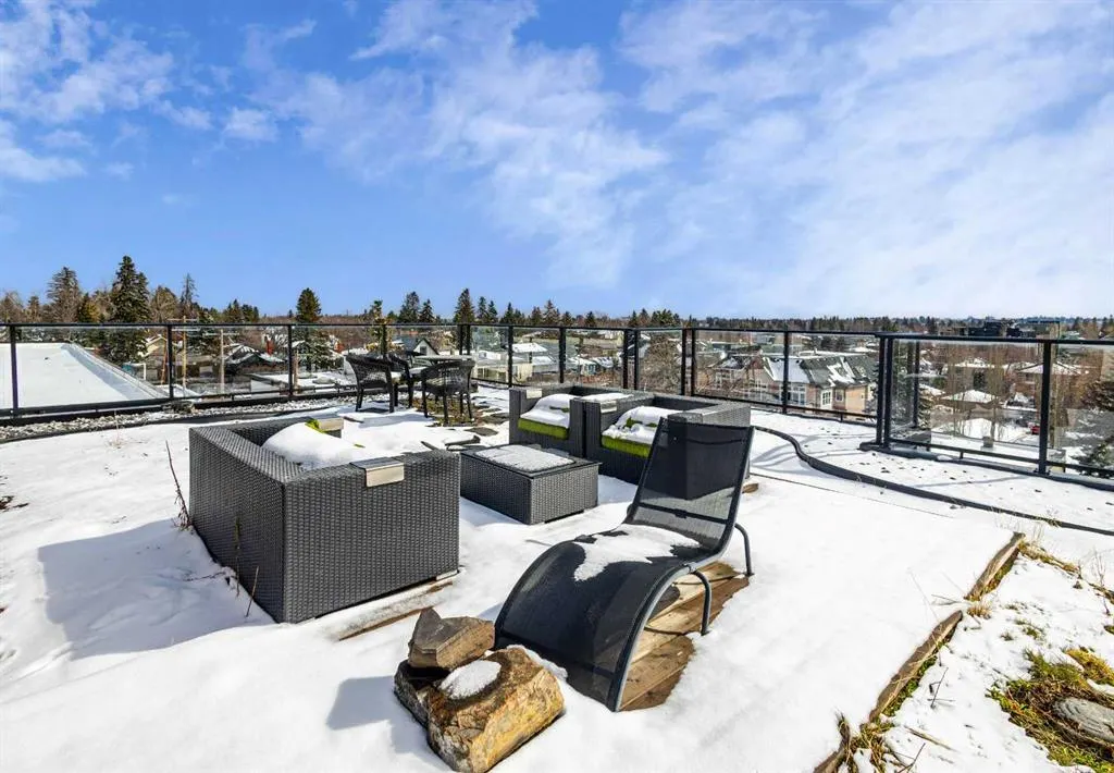 1521 26 Avenue SW, #105
