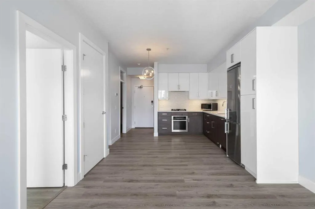 1521 26 Avenue SW, #105