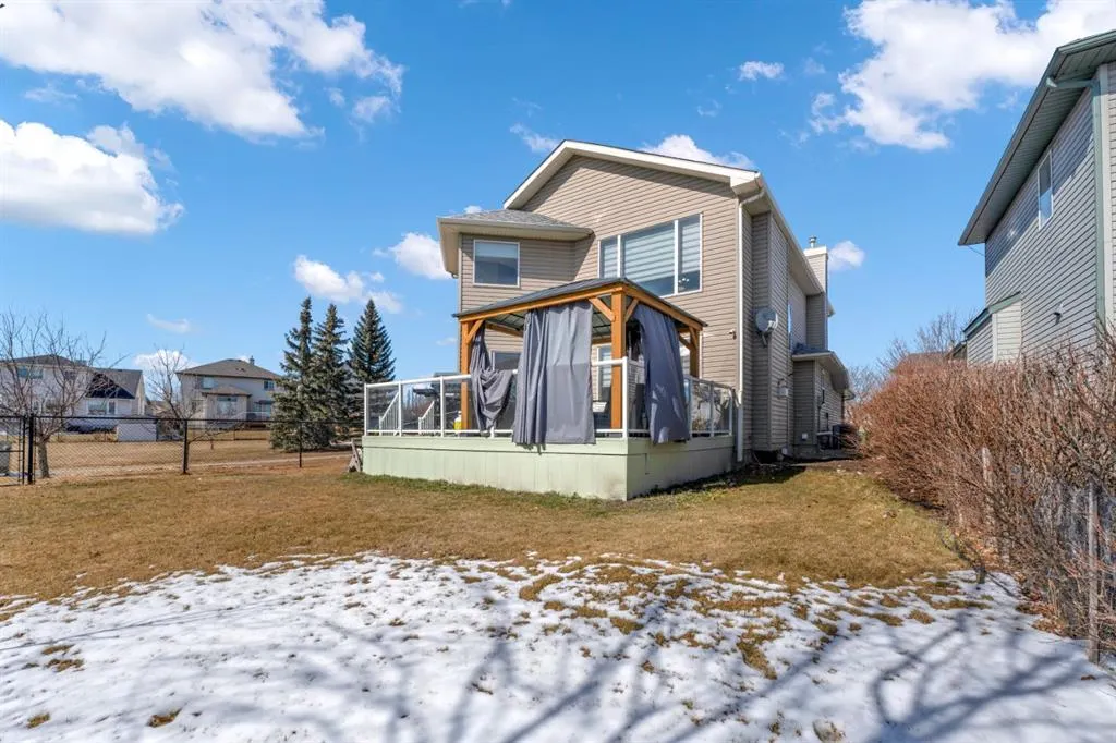 7 Country Hills Park NW