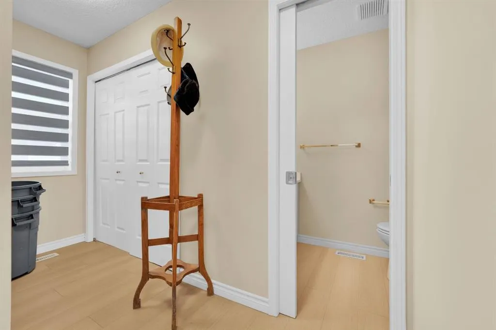7 Country Hills Park NW