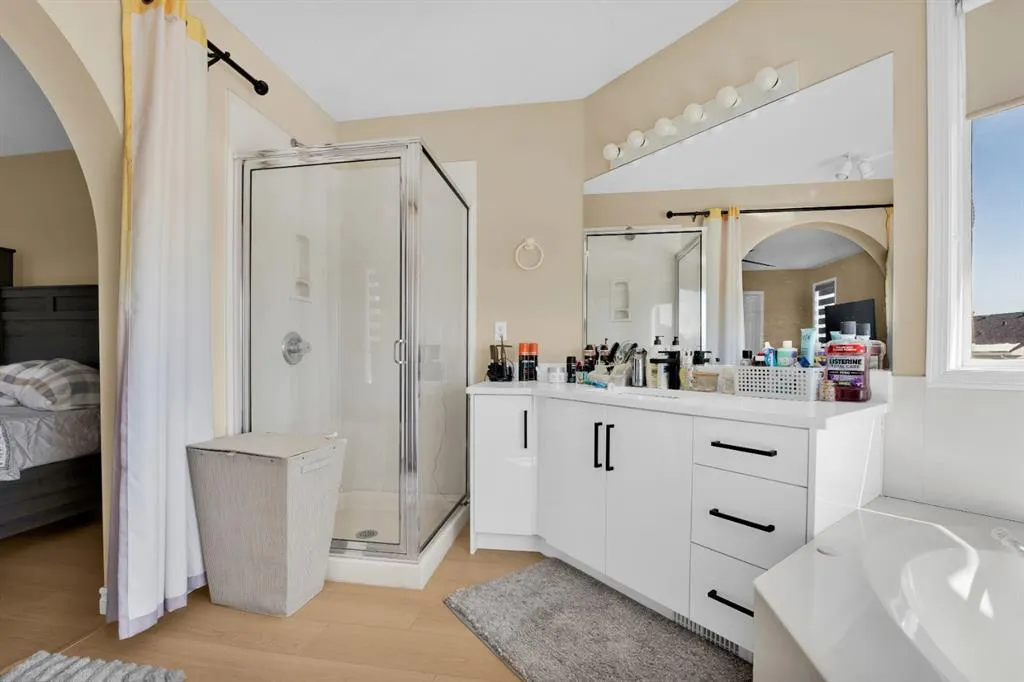 7 Country Hills Park NW