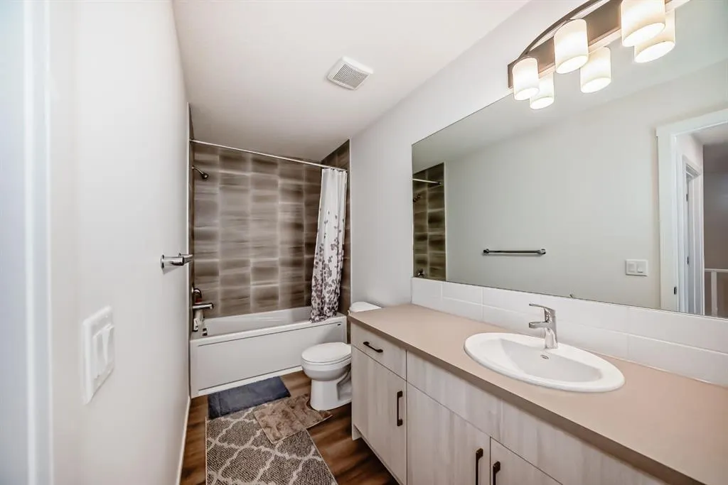 8 Cityscape Boulevard NE