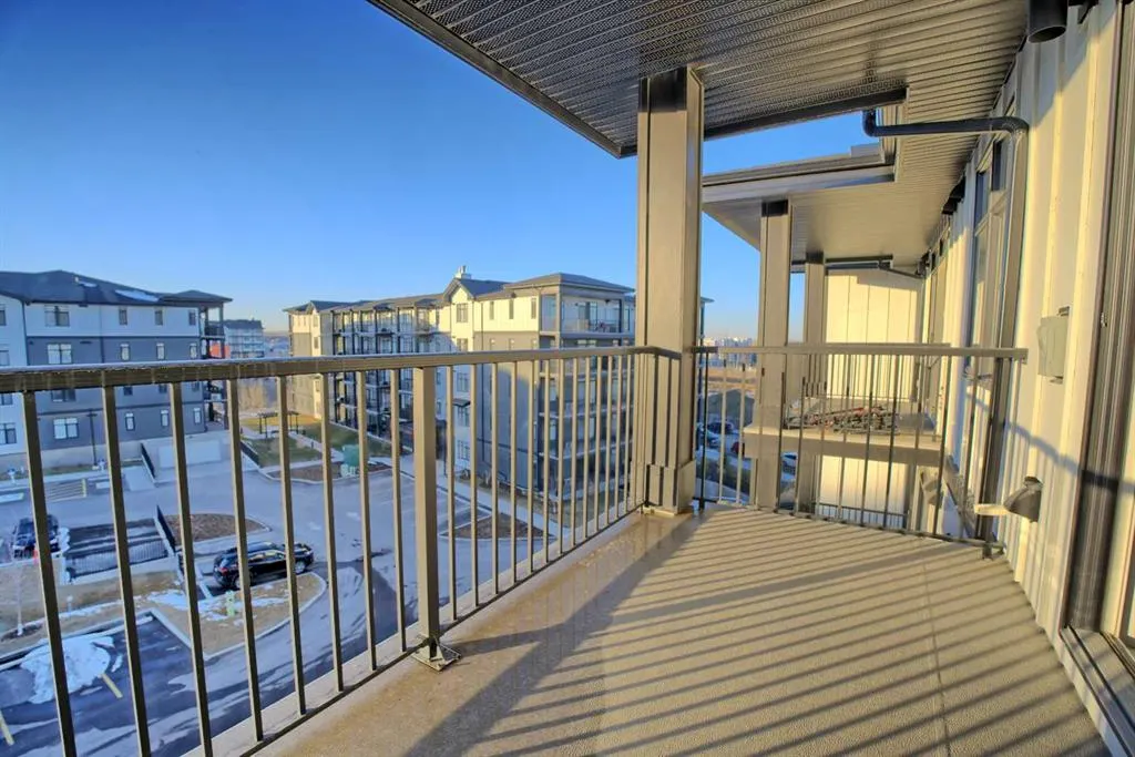 20 Sage Hill Walk NW, #411