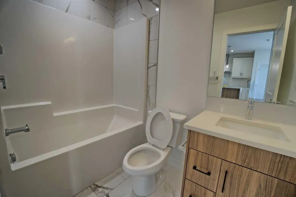 20 Sage Hill Walk NW, #411