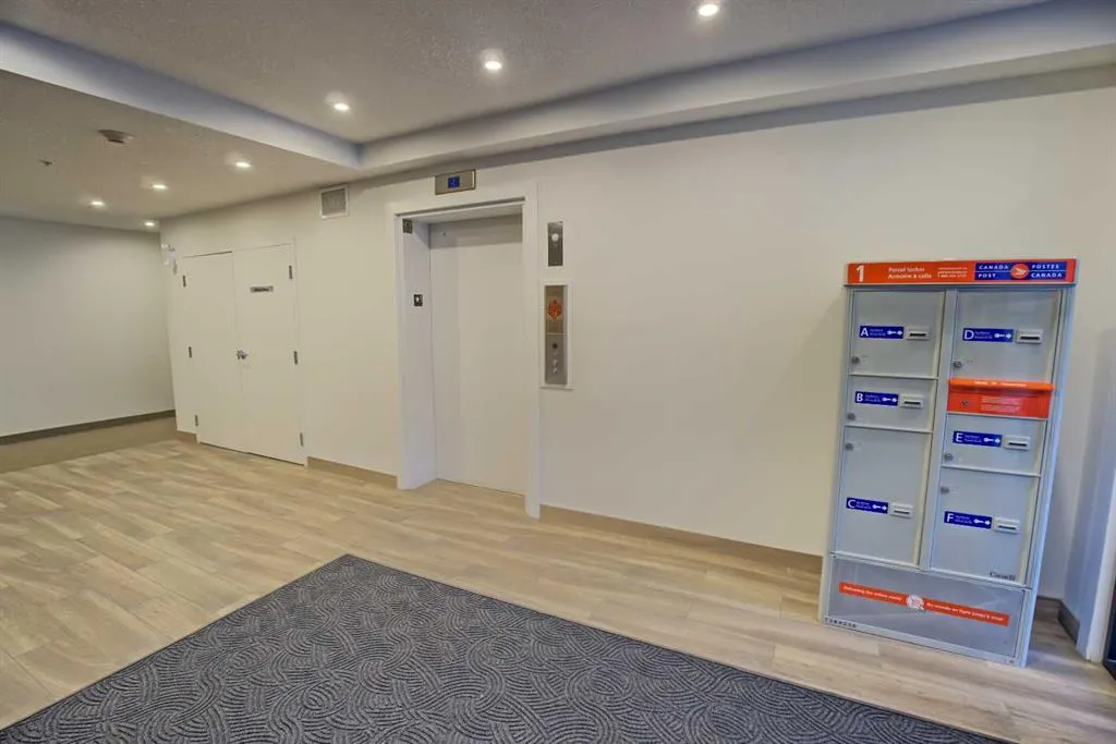 20 Sage Hill Walk NW, #411