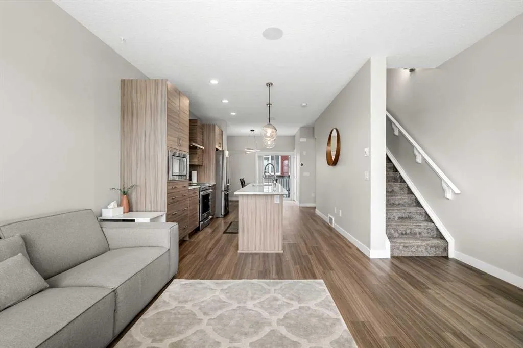 133 23 Avenue NE, #112