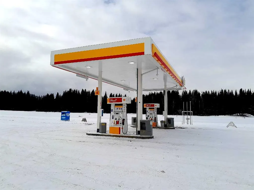123 Shell Gas & Liquor Street