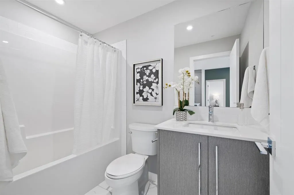 395 Skyview Parkway NE, #2114