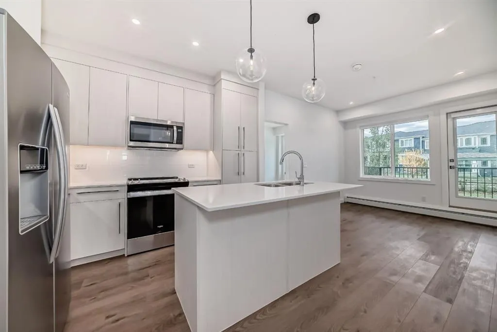 395 Skyview Parkway NE, #2520