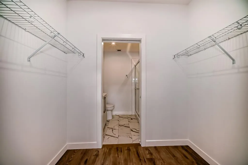 395 Skyview Parkway NE, #2520