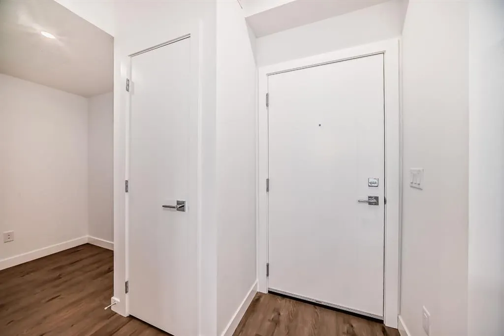 395 Skyview Parkway NE, #2520