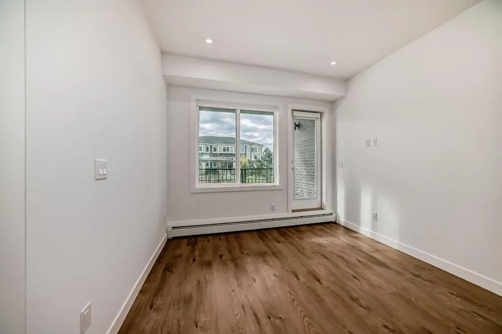 395 Skyview Parkway NE, #2520